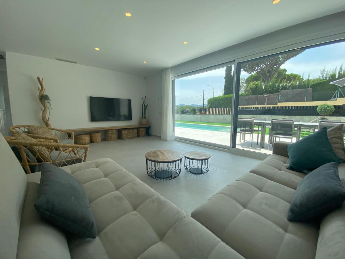 Naramia Sagaro Villa With Poolgarden10 Pax S'Agaro Eksteriør billede